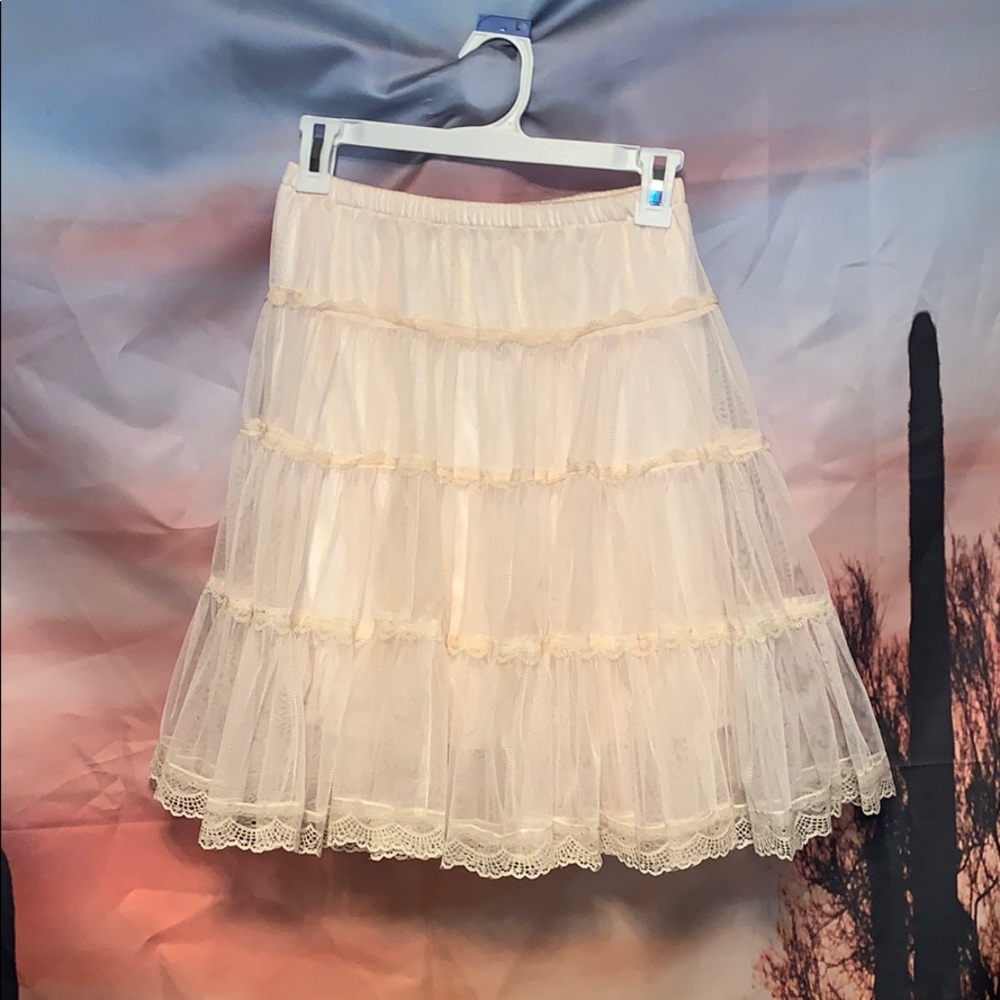Lace tier Cream skirt